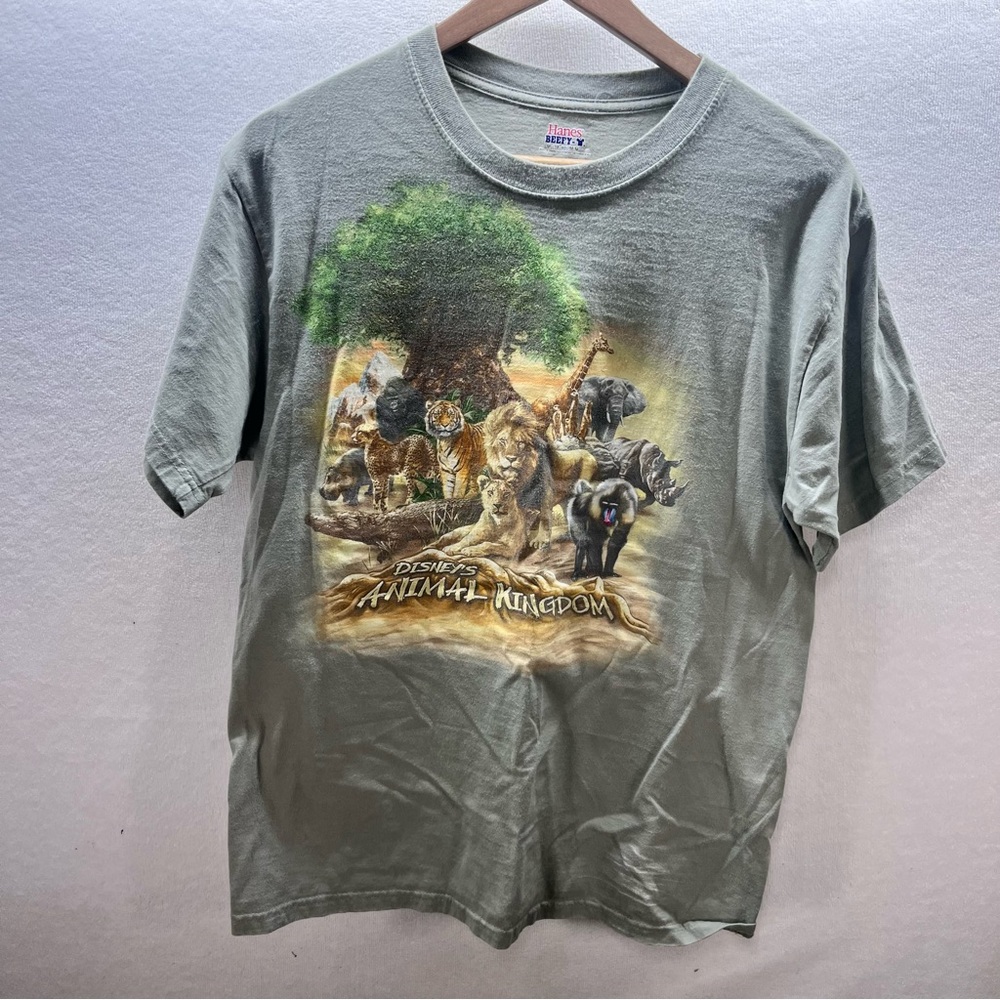 Disney Animal Kingdom Hanes‎ Beefy T-Shirt Men’s M Zoo 2914
